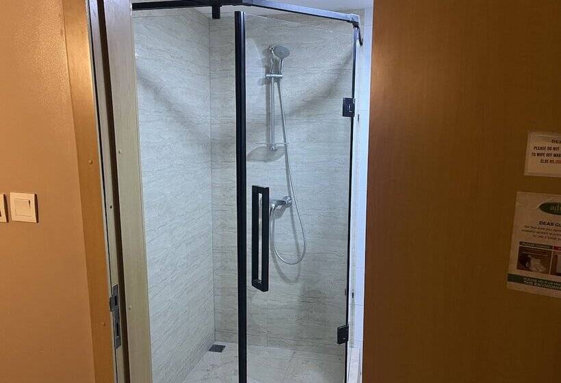 اتاق لوکس, Adis Hotels Ibadan