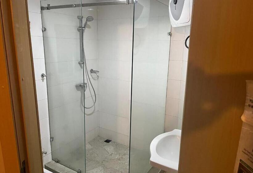 اتاق لوکس, Adis Hotels Ibadan