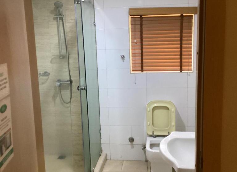 اتاق استاندارد با تخت بزرگ, Adis Hotels Ibadan