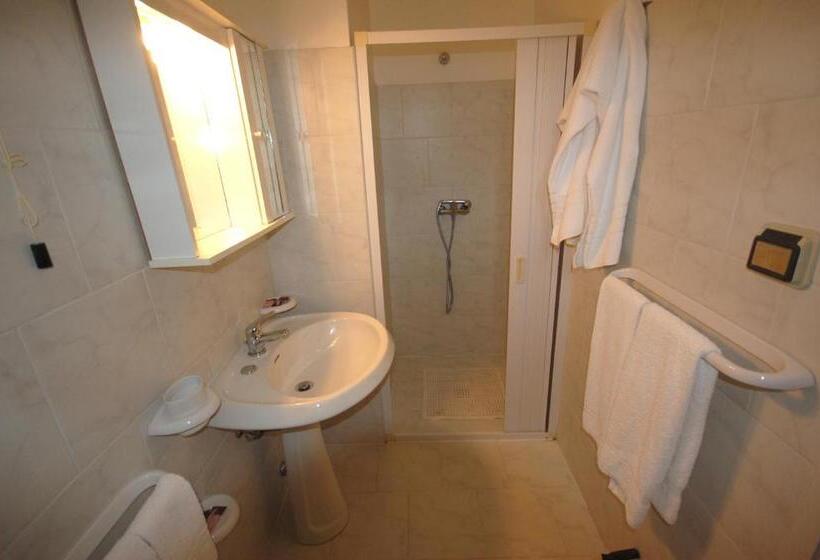 חדר סטנדרט יחיד, Albergo Del Santuario