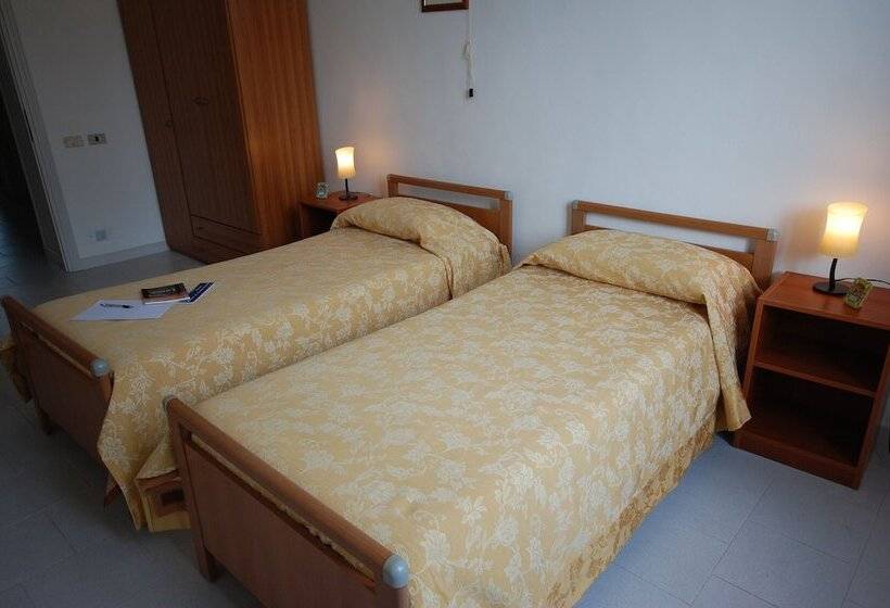 غرفة قياسية, Albergo Del Santuario