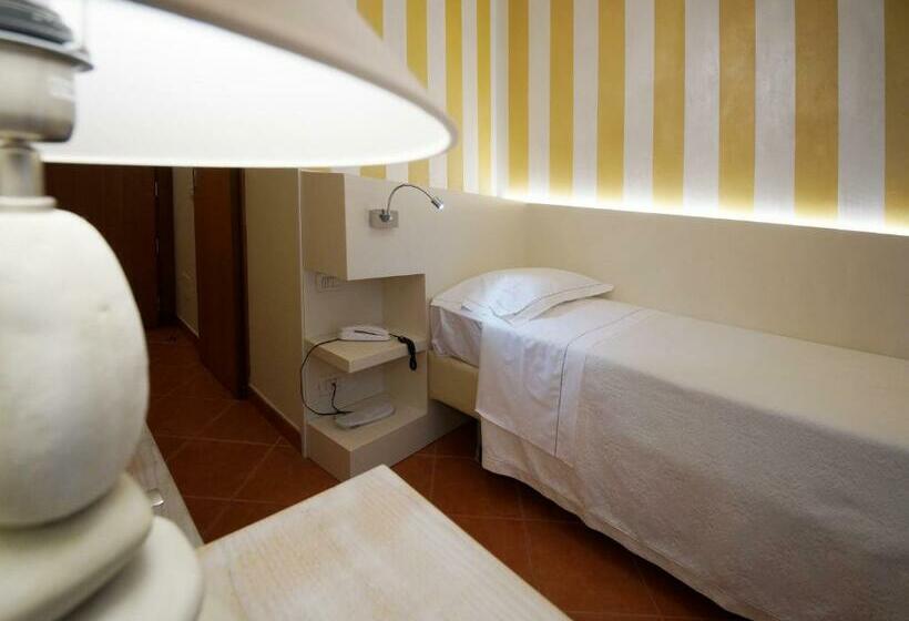 اتاق استاندارد یک نفره, Albergo Morandi