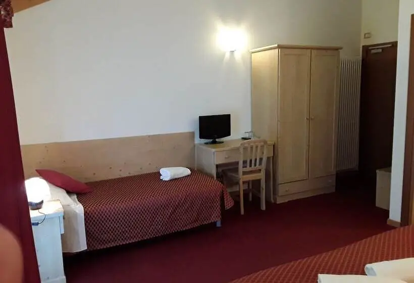 スタンダードトリプルルーム, Bellaria