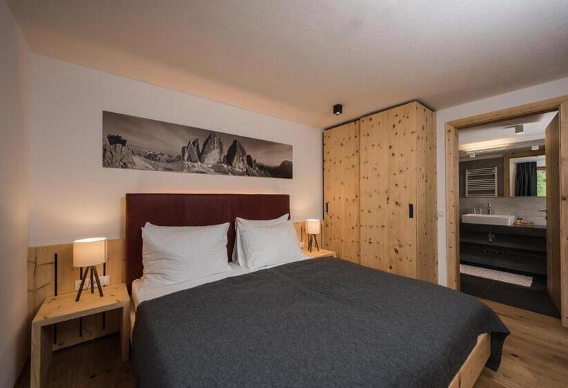 סטודיו משפחתי, Dolomitenhof & Chalet Alte Post