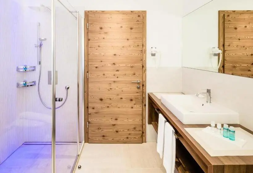 Deluxe-huone Parveke, Dorfer Alpine&charming