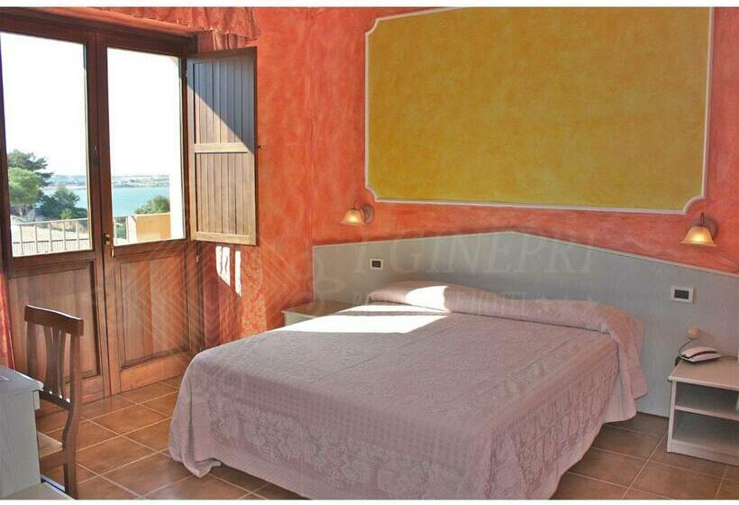 غرفة كلاسيكية فردية, I Ginepri