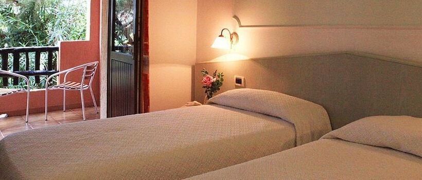 غرفة قياسية, I Ginepri