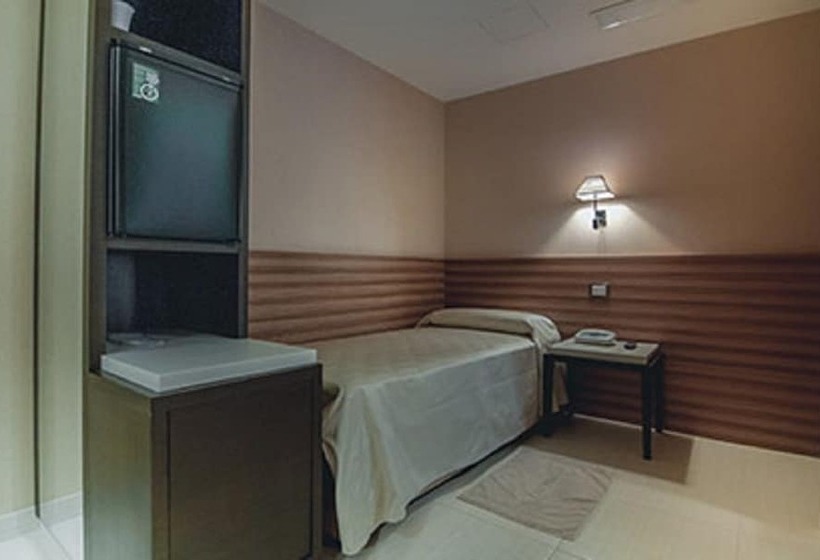 标准单人间, Il Cantagalli