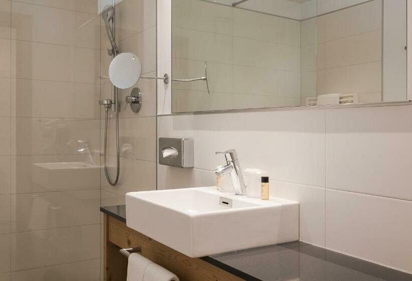 발코니 수피리어 룸, Kiendl