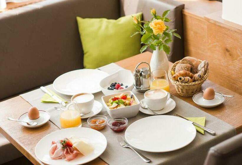 발코니 수피리어 룸, Kiendl