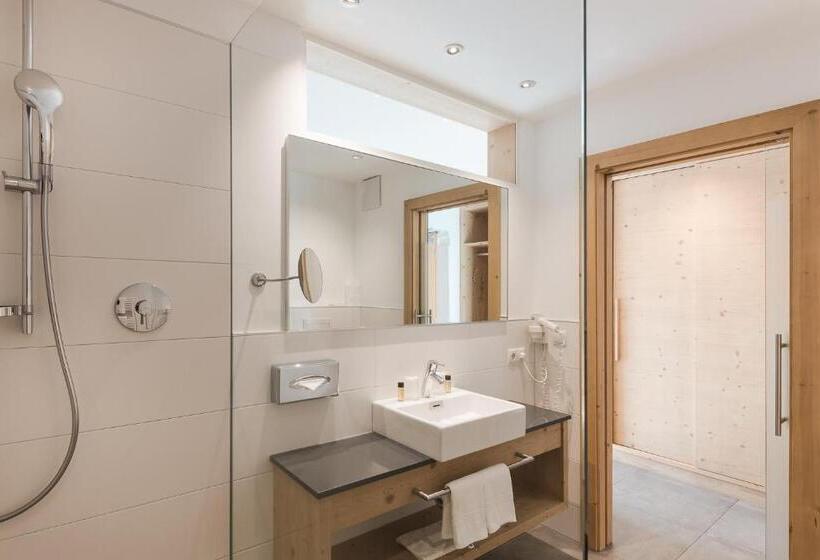 디럭스 룸, Kiendl