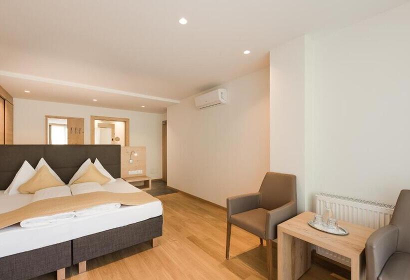 디럭스 룸, Kiendl