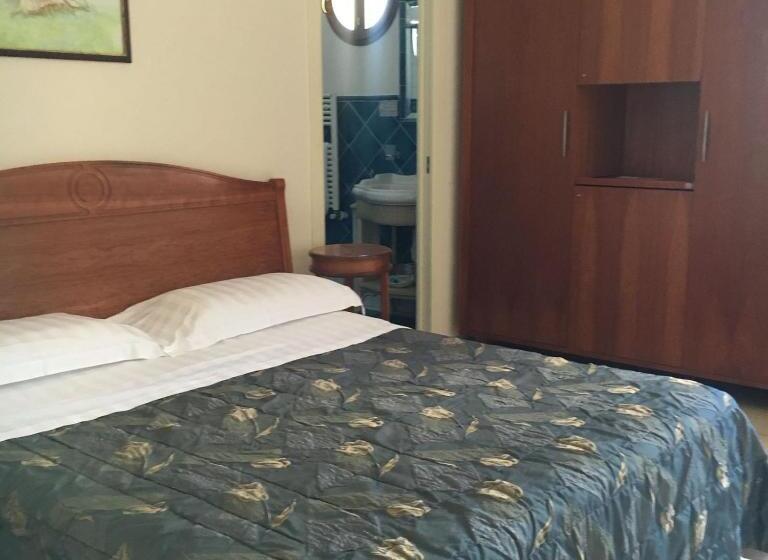 标准间, La Conchiglia