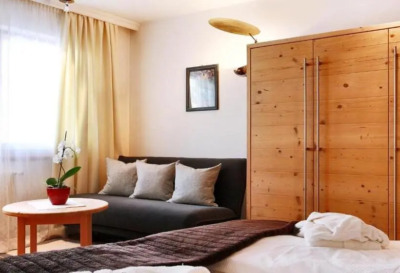 Standard-huone, La Majun