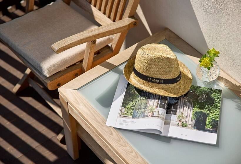 חדר סטנדרט, La Majun