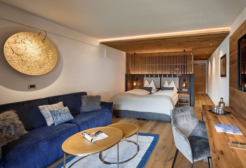 סוויטת ג'וניור, La Majun