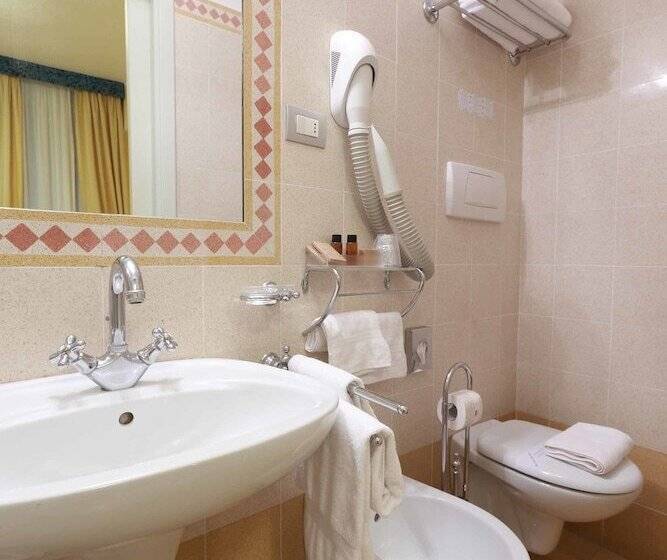 Номер Стандарт, Locanda Il Maestrale