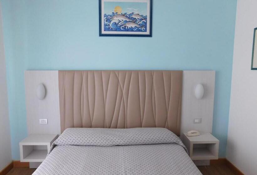 غرفة قياسية إطلالة جانبية علي البحر, Oceano