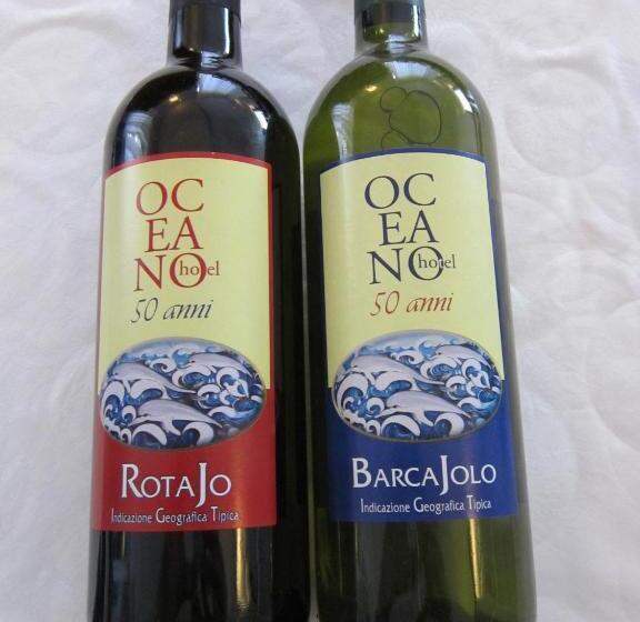 غرفة قياسية مطلّة علي البحر, Oceano