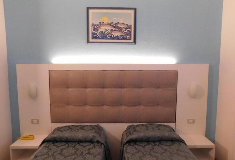 غرفة قياسية إطلالة جانبية علي البحر, Oceano