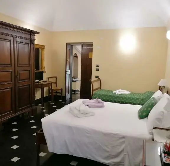 スタンダードルーム, Palazzo Vescovile