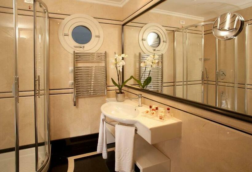 סוויטה, Piccolo Borgo