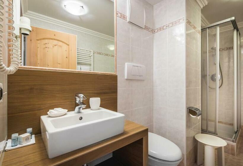 标准间带阳台, Pradat