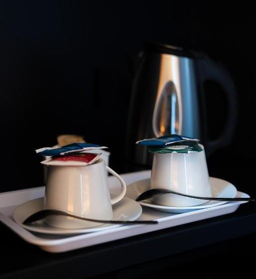 주니어 스위트 풀장 전망, Puccini