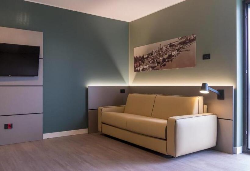 수피리어 트리플 룸, Puccini