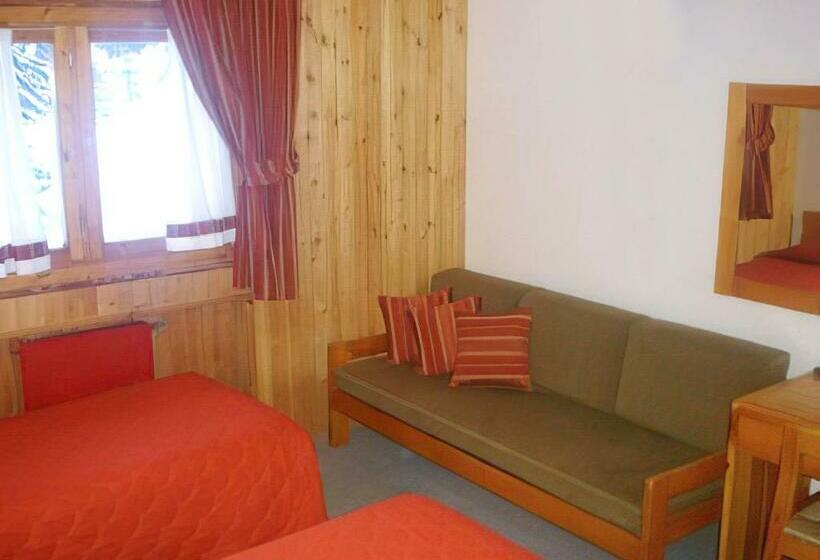 اتاق استاندارد سه نفره, Hostel San Matteo