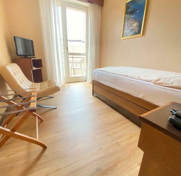 חדר סטנדרט יחיד, Sunlake