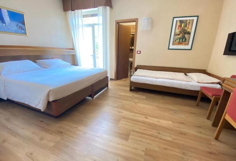 חדר משפחתי, Sunlake