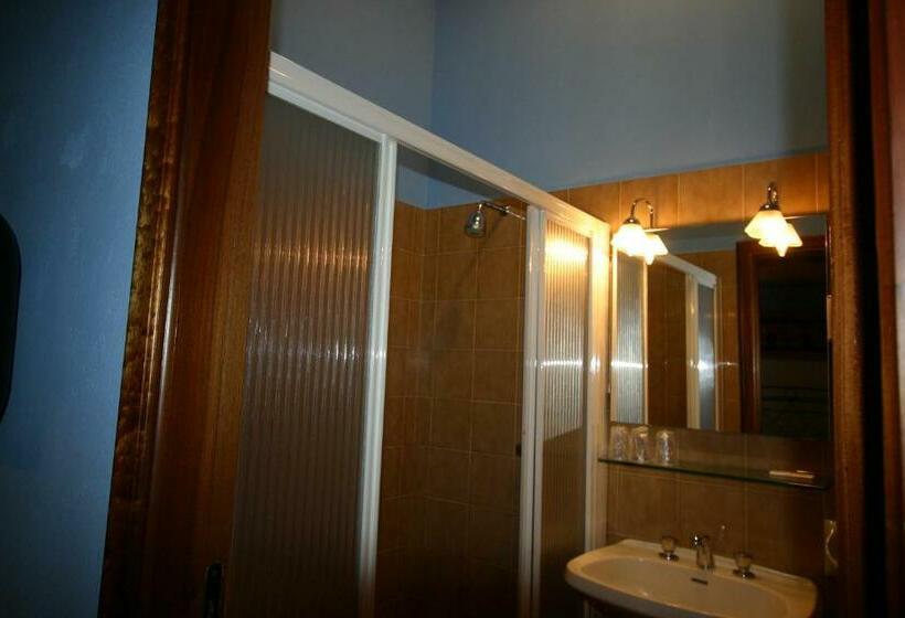 חדר סטנדרט לשלושה, Terre D'orcia