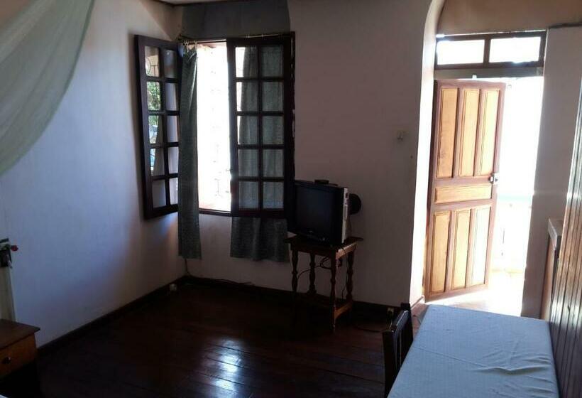 Quarto Estandar, Valiha