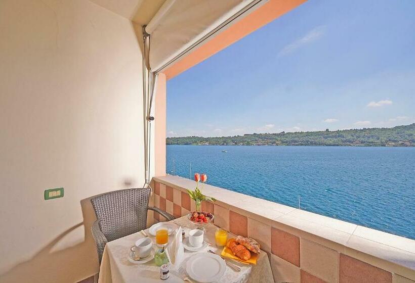 חדר סטנדרט נוף לאגם, Vigna