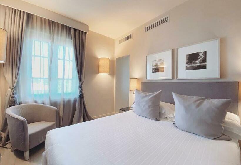 Camera Classica, Villa Grey