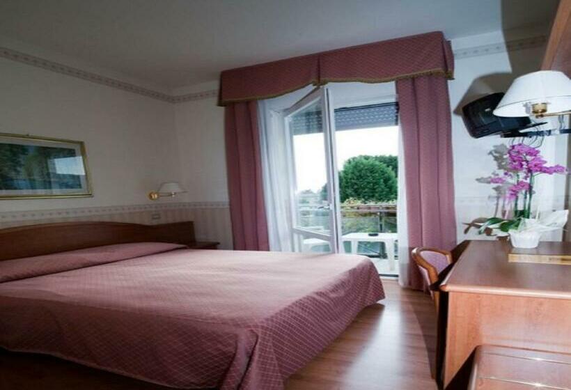 스탠다드 트리플 룸, Villa Mulino S