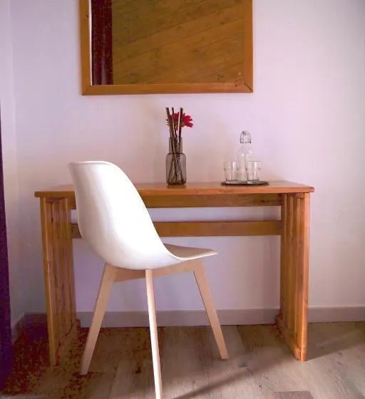 Standard Neljän Hengen Huone, Parco Hotel Granaro