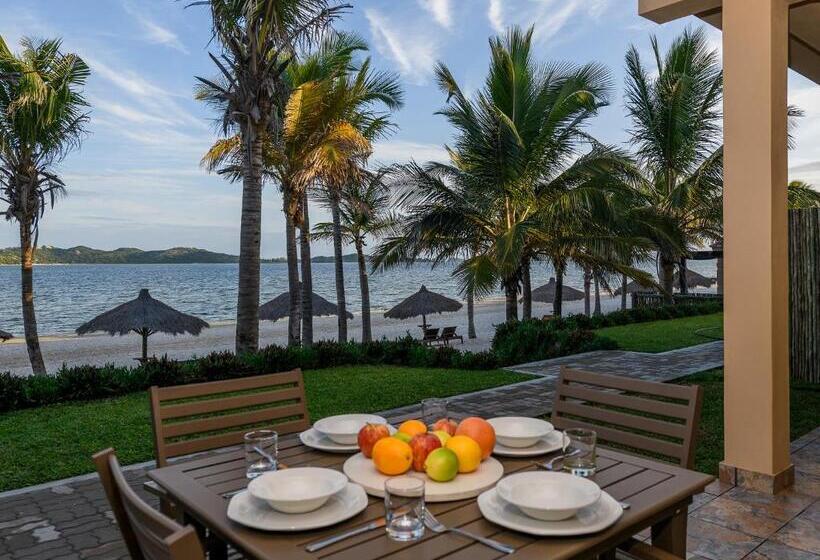 شقة 4 غرف, San Martinho Beach Club