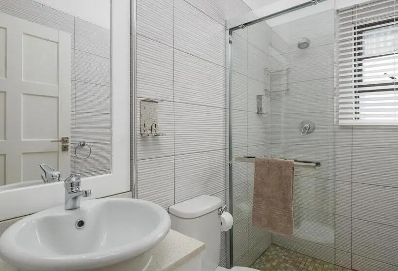 プール付き２ベッドルームデラックスビラ, San Martinho Beach Club
