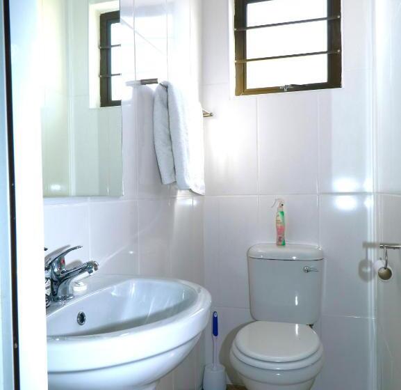 اتاق راحتی سه تخته, Tiende Laan Bed & Breakfast And Self Catering