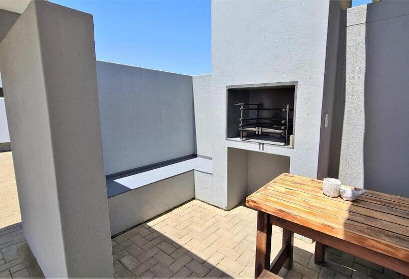 اتاق راحتی سه تخته, Tiende Laan Bed & Breakfast And Self Catering