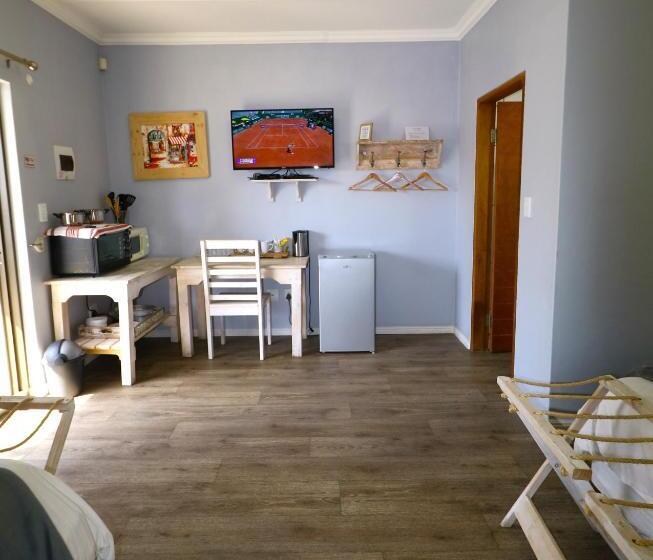 اتاق خانوادگی, Tiende Laan Bed & Breakfast And Self Catering