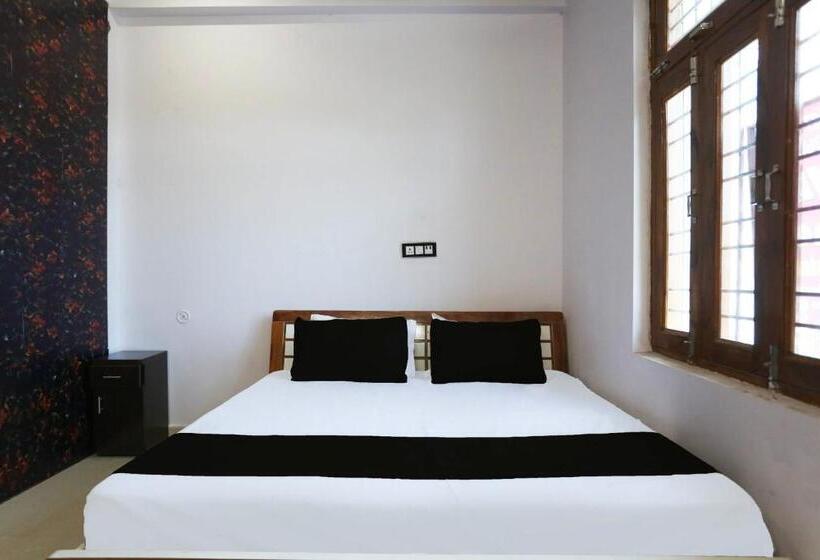 三人经典房间, Oyo Flagship Hotel Royal Palace