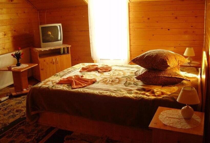 חדר לארבעה סטנדרטי עם מרפסת, Pension Bran Ioana