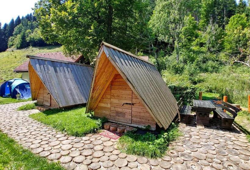 چادر با خدمات رفاهی استاندارد, Cvet Gora  Camping, Glamping And Accomodations