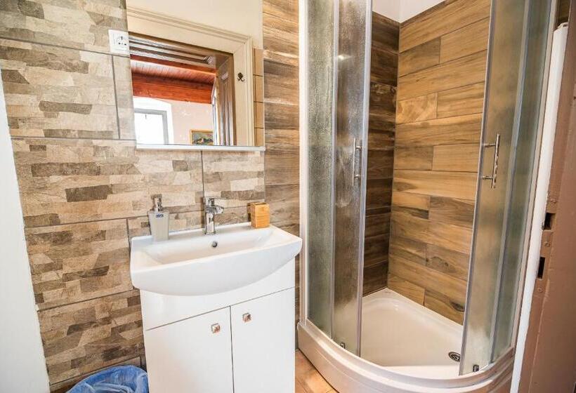 اتاق خانوادگی, Cvet Gora  Camping, Glamping And Accomodations