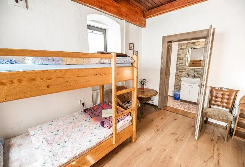 اتاق خانوادگی, Cvet Gora Camping, Glamping And Accomodations