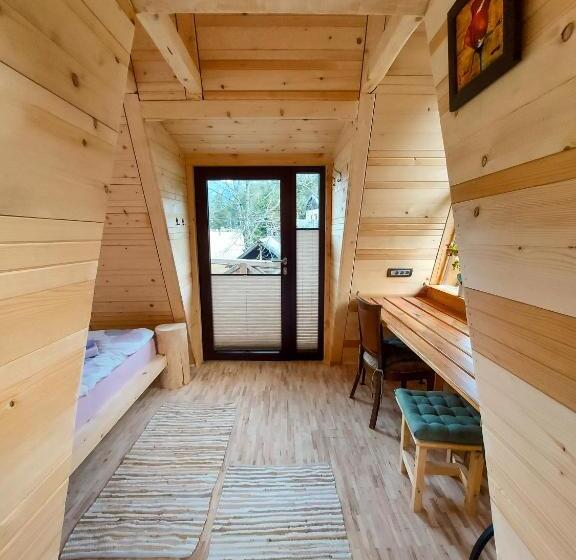 خانه 1 خوابه, Cvet Gora  Camping, Glamping And Accomodations