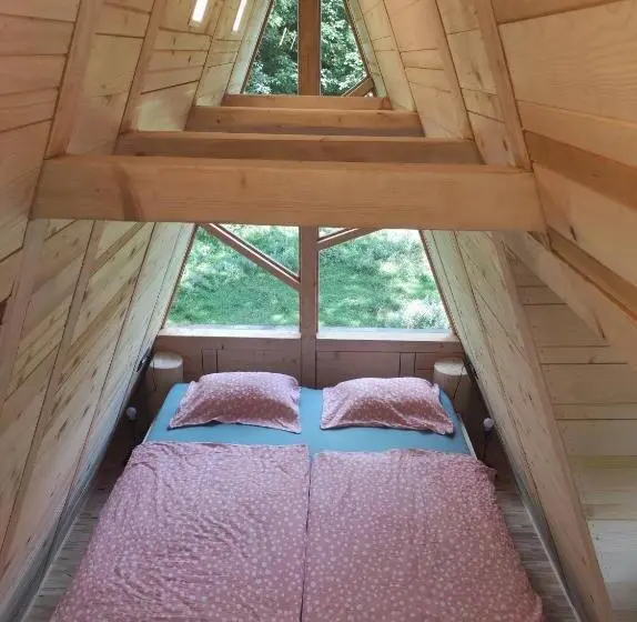 خانه 1 خوابه, Cvet Gora Camping, Glamping And Accomodations